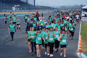 BIB: 31223, 531, 5282, 53172, 52954
                            <button type="button" onclick="openModal(10525708)" class="btn btn-primary btn-sm float-right btn-popup" data-toggle="modal" data-target=".modal-high-quality">
                        <i class="fas fa-shopping-cart"></i> Add to Cart
                    </button>
                                            <button type="button" onclick="isThisMe(10525708, true)" class="btn btn-success btn-sm float-right btn-popup btn-isme hidden" data-toggle="tooltip" data-placement="bottom" title="นี่คือรูปของคุณใช่ไหม คลิกที่นี่เพื่อเอาเข้าอัลบั้ม">
                        <i class="fas fa-plus"></i> Add to album
                    </button>
                    <button type="button" onclick="isThisMe(10525708, false)" class="btn btn-warning btn-sm float-right btn-popup btn-isnotme hidden">
                        <i class="fas fa-ban"></i> Remove from album
                    </button>